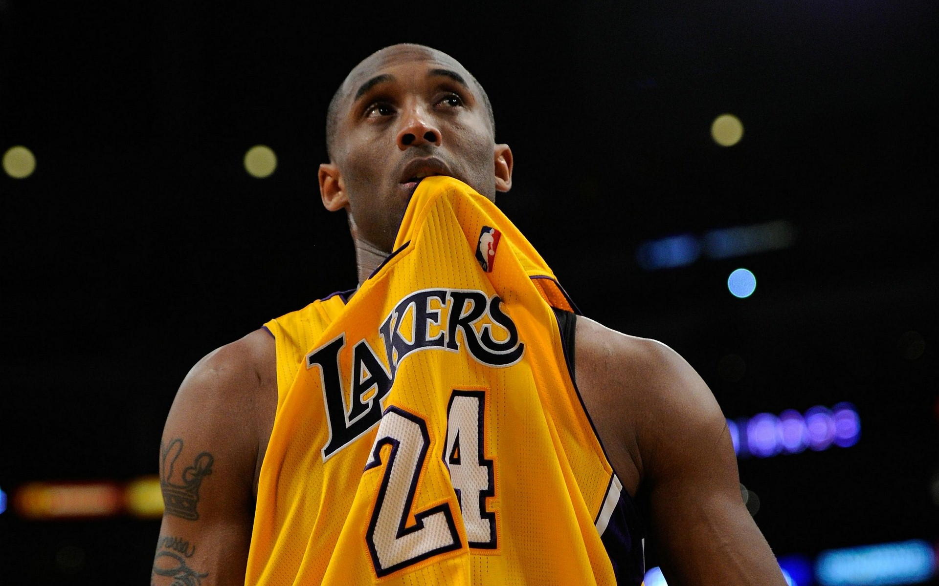 场比赛中采 场比赛中采