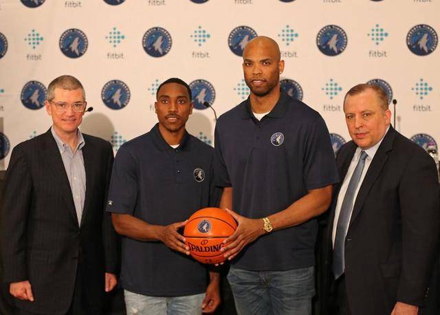 高光表现并 高光表现并