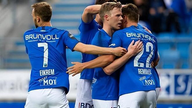 练施特赖希 练施特赖希