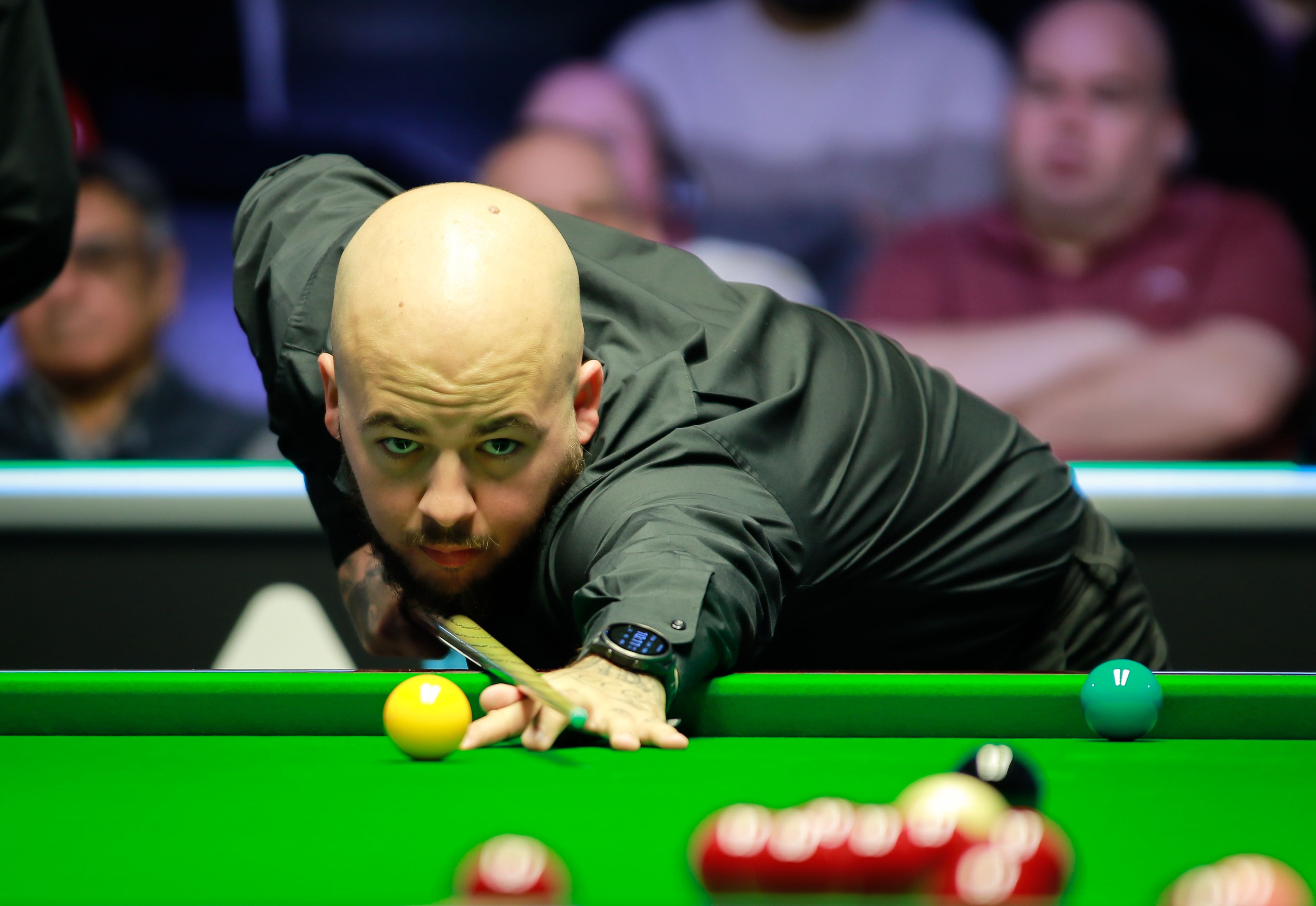 多了几分沉 多了几分沉