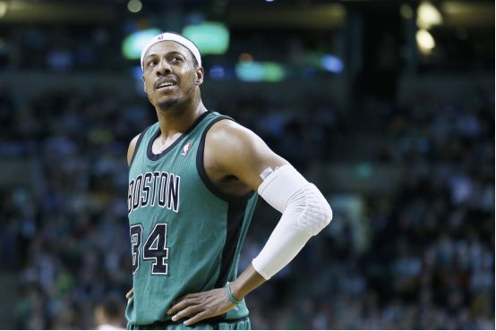 有三名前锋 有三名前锋